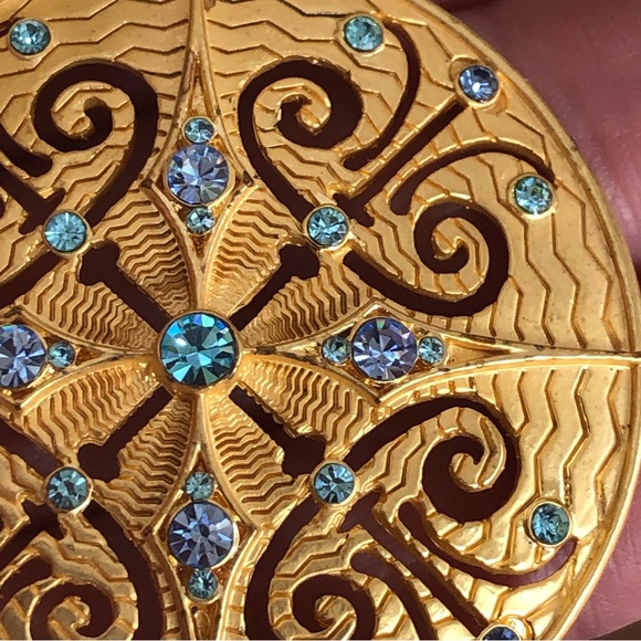 Vintage AVON Medallion Enhancer Pendant Gold Tone Aqua Blue Rhinestones - Picture 7 of 7